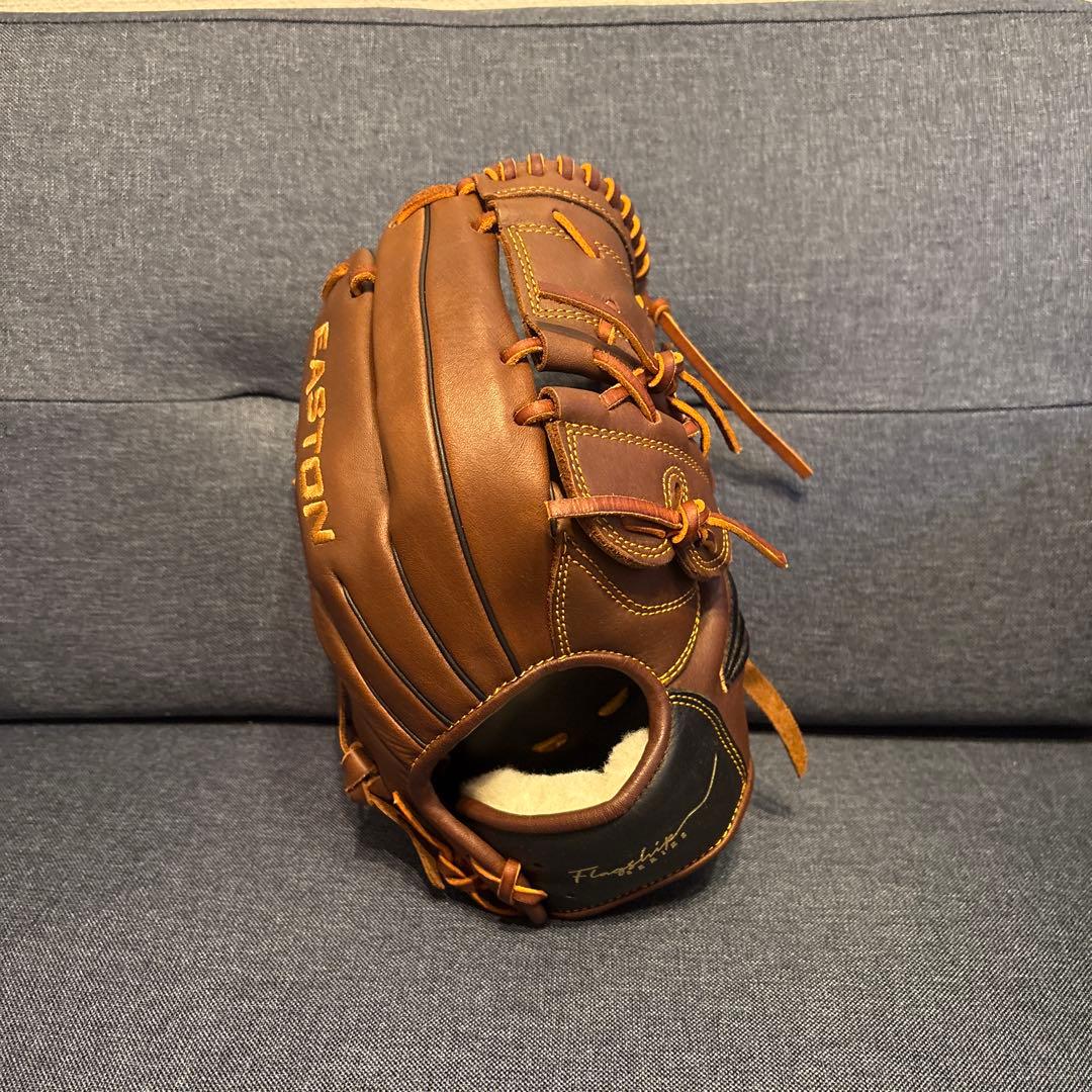 【日本未発売】EASTON FLAGSHIPシリーズ硬式投手用イーストン