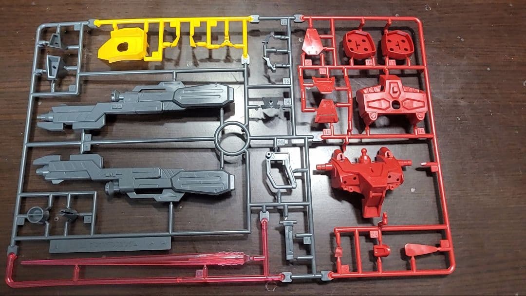 バンダイ 1／100スケールモデル ニクスプロヴィデンスガンダム　ワケアリ