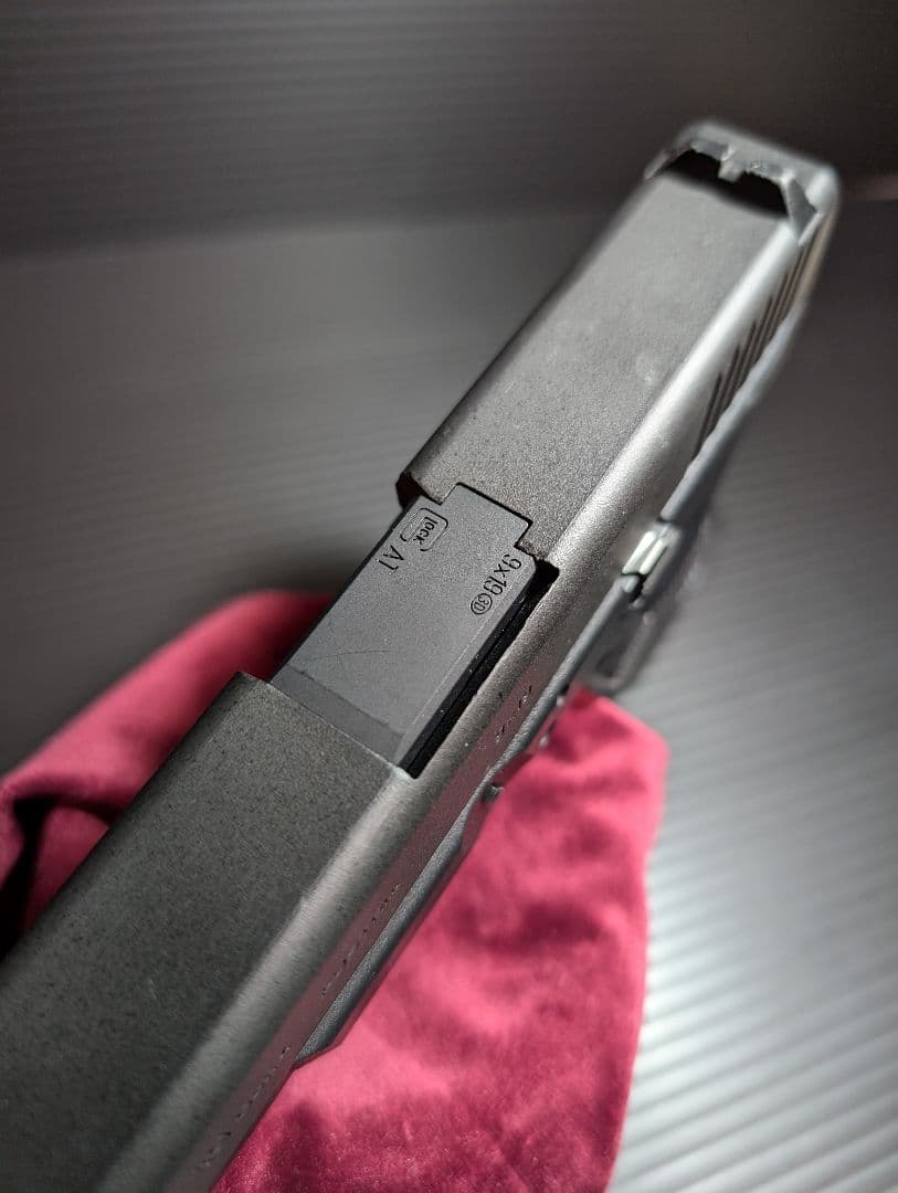 東京マルイ グロック19 GEN4 予備マガジン付き