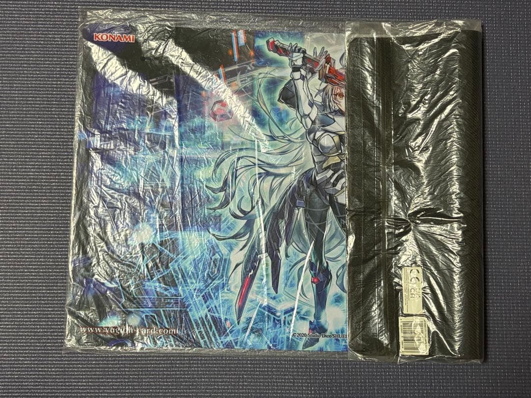 新品未開封 閃刀姫 ゼロ プレイマット OTS champion 遊戯王