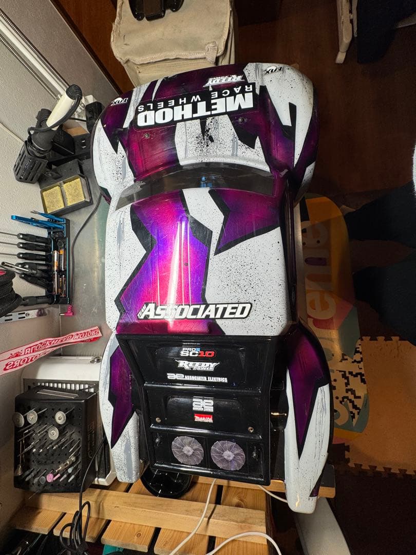 アソシエイテッド RC10 SC6.2 (組立メカ搭載済み)