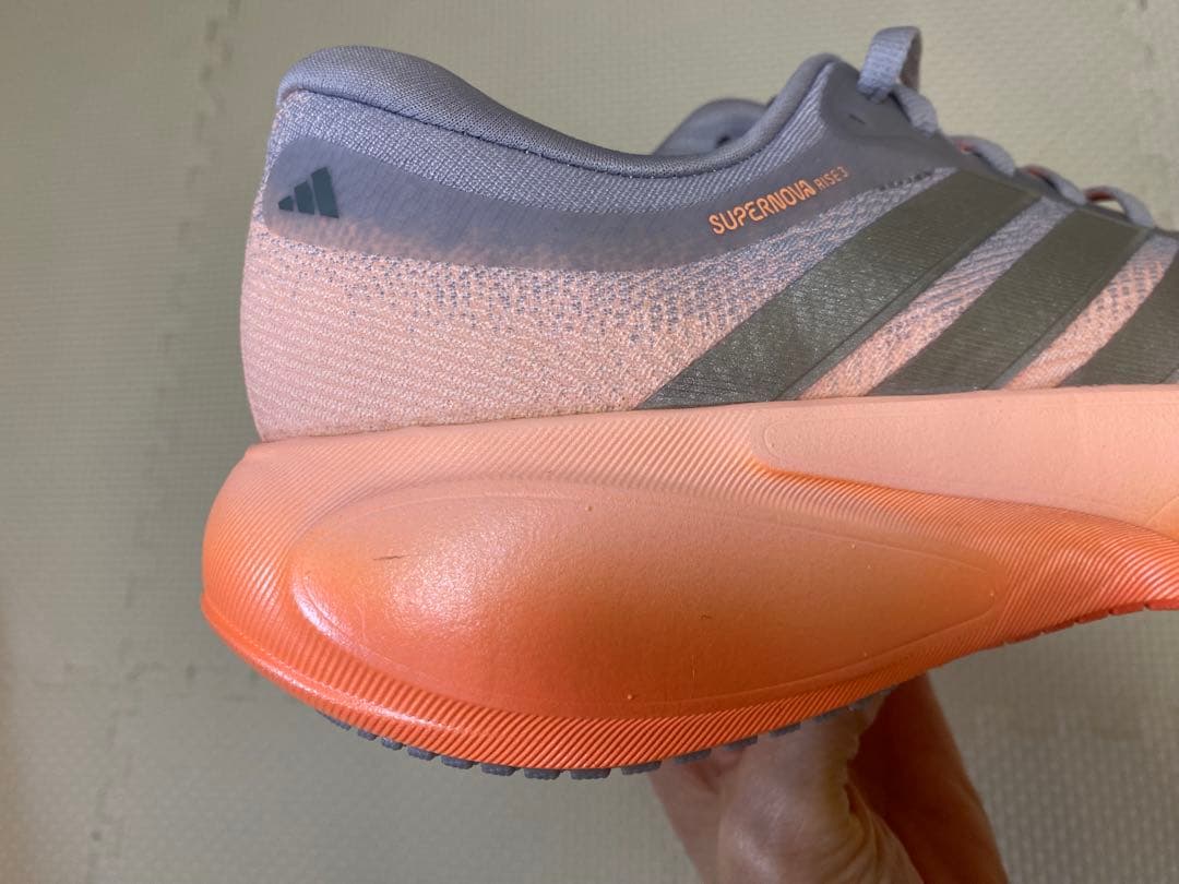 adidas SUPERNOVA RISE3 ランニングシューズ