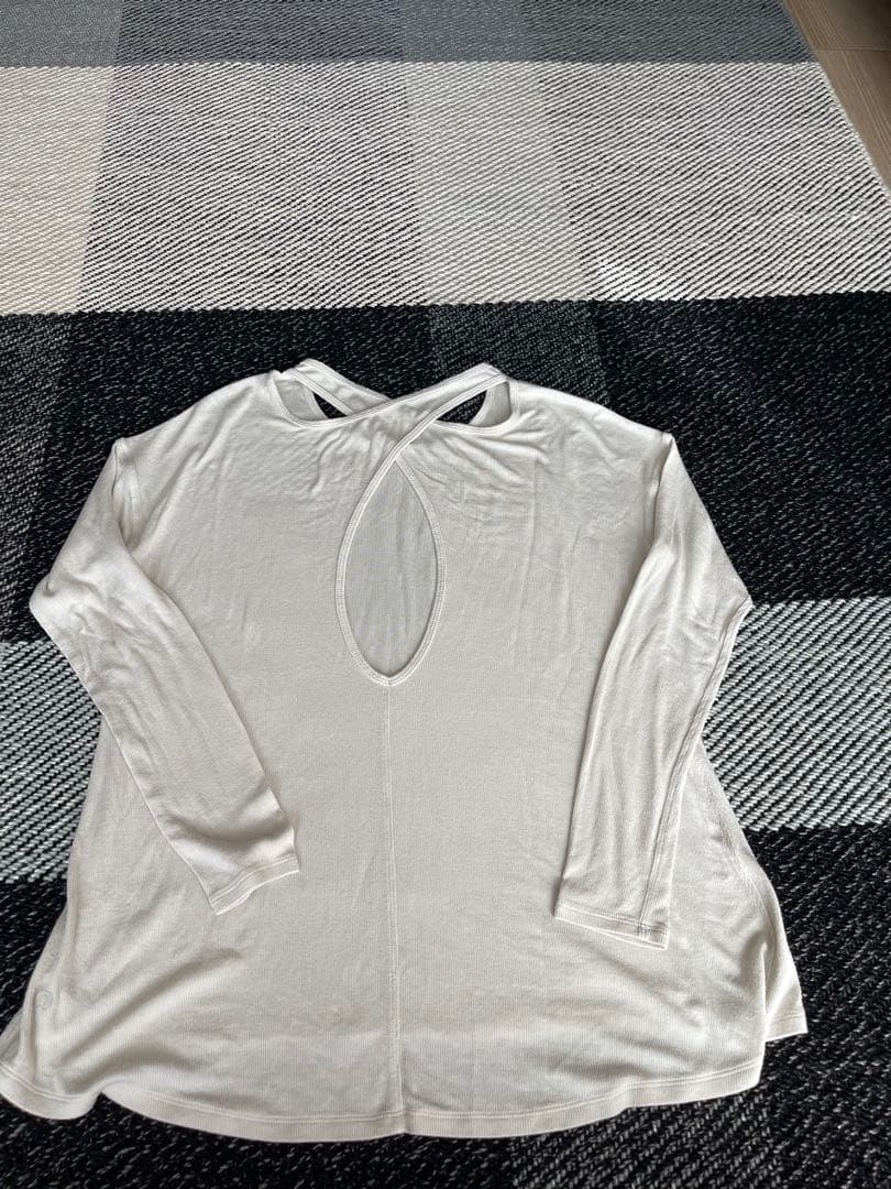 Lululemon ヨガ／ピラティス トップス 3点セット（Size 4）