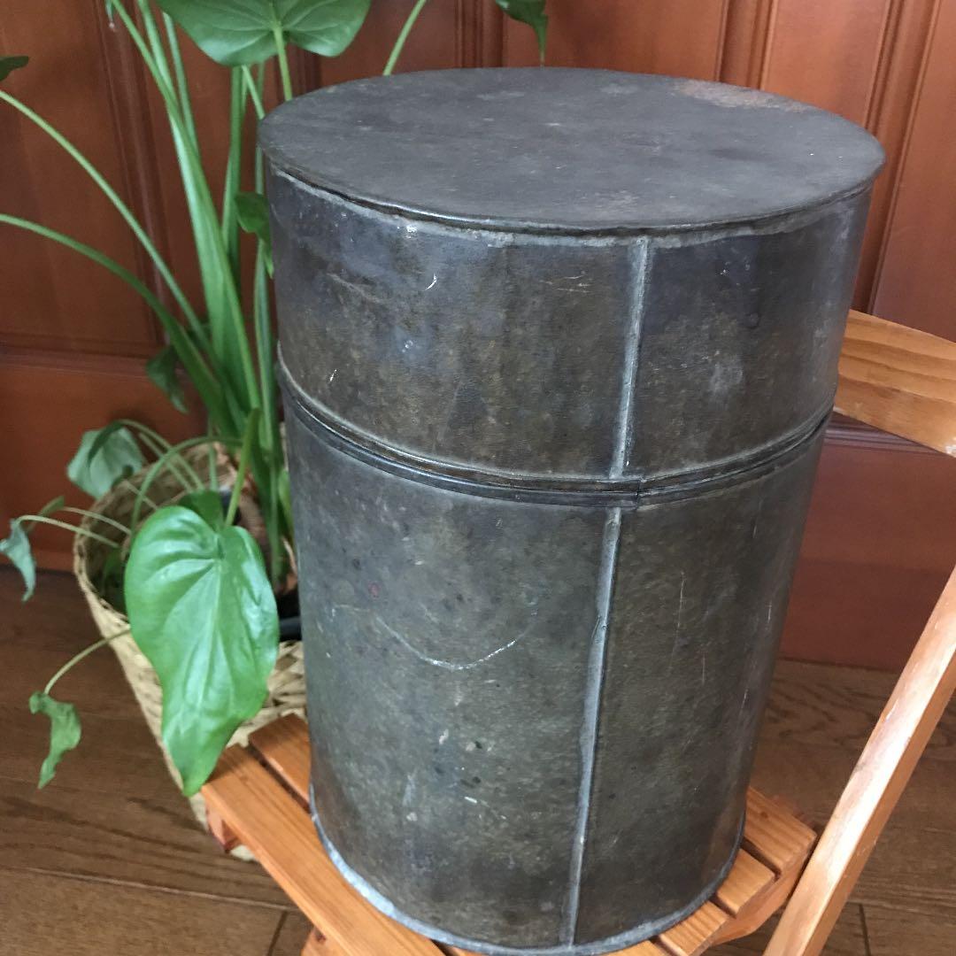 ビンテージ インダストリアル  レトロ ブリキ缶 蓋付き 筒型