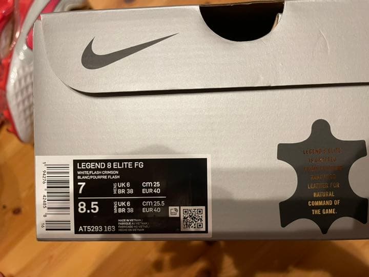 ナイキ サッカースパイク ティエンポ レジェンド 8 エリート FG