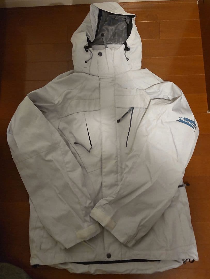 スノーウエア上(GRAVITY)+下(AVALANCHE)+4点 計6点セット