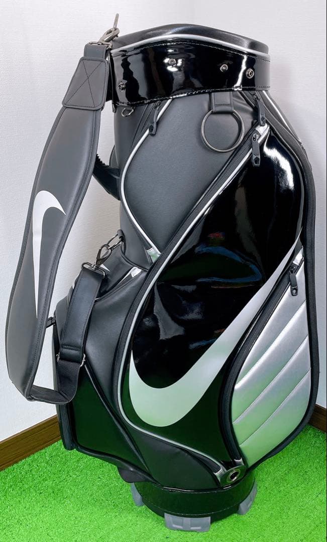 美品　NIKE キャディバック　ブラックxシルバー　GF3006 9型　黒