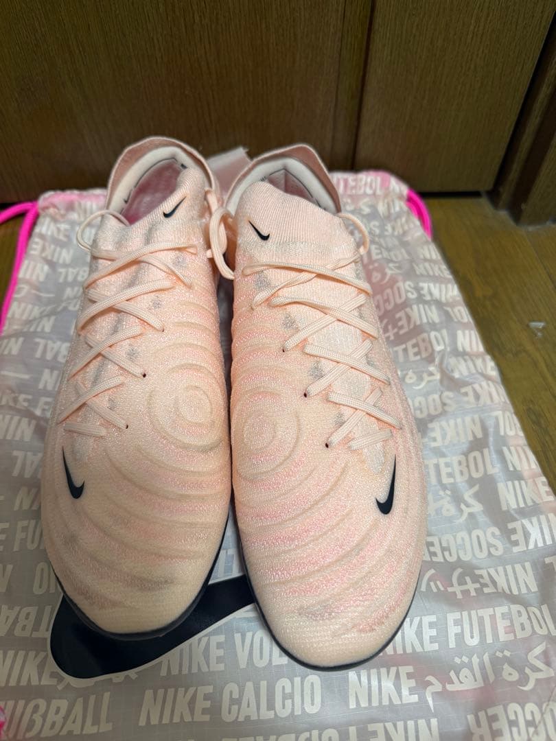 Nike サッカースパイク　ファントムGX2 FG