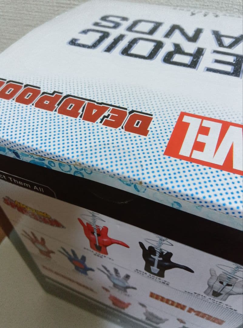 マーベル　1/1スケール ヒロイックハンド デッドプール　フィギュア