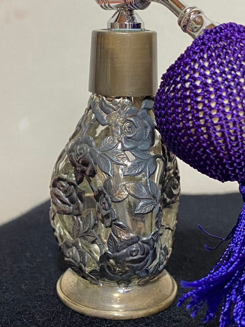 ♦銀製 ガラス 薔薇文様 透かし彫り 被せ 香水瓶 アールヌーボー様式 骨董品