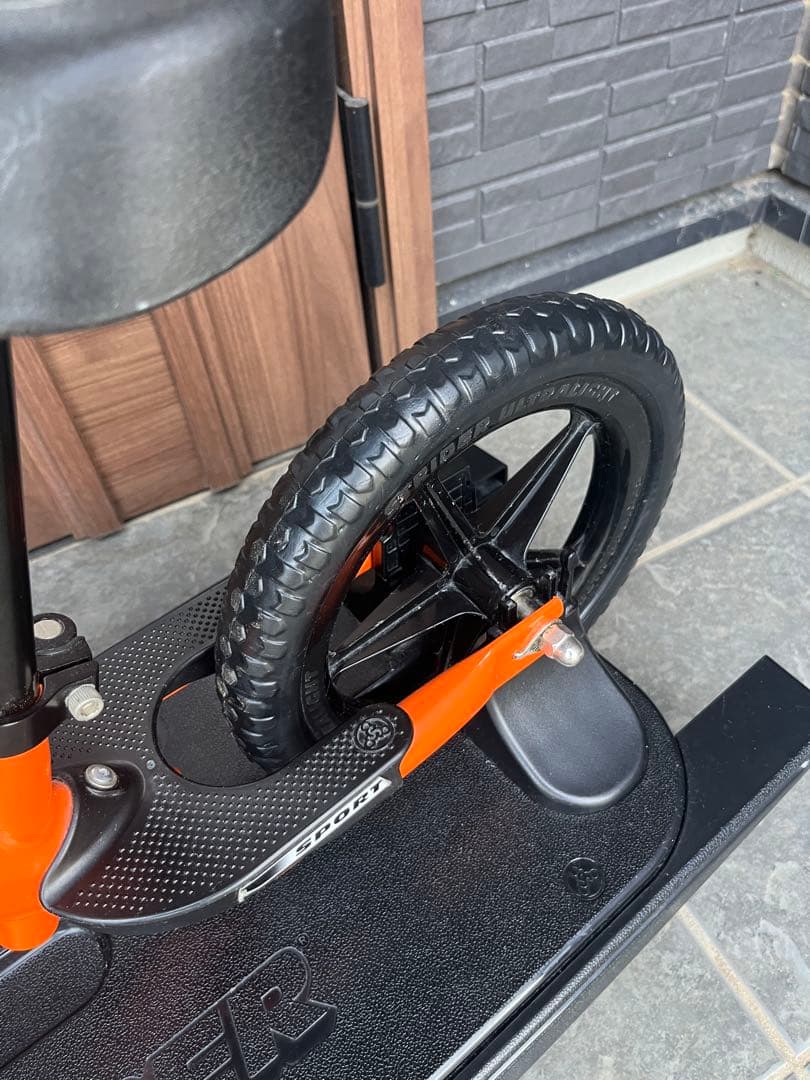 【美品】ストライダー STRIDER 12インチ オレンジ　ロッキングベース付