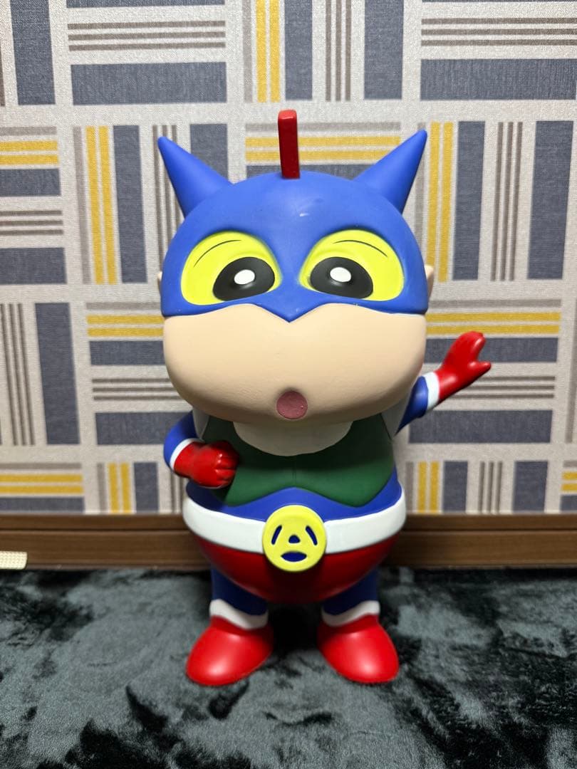 クレヨンしんちゃん42cmフィギュア