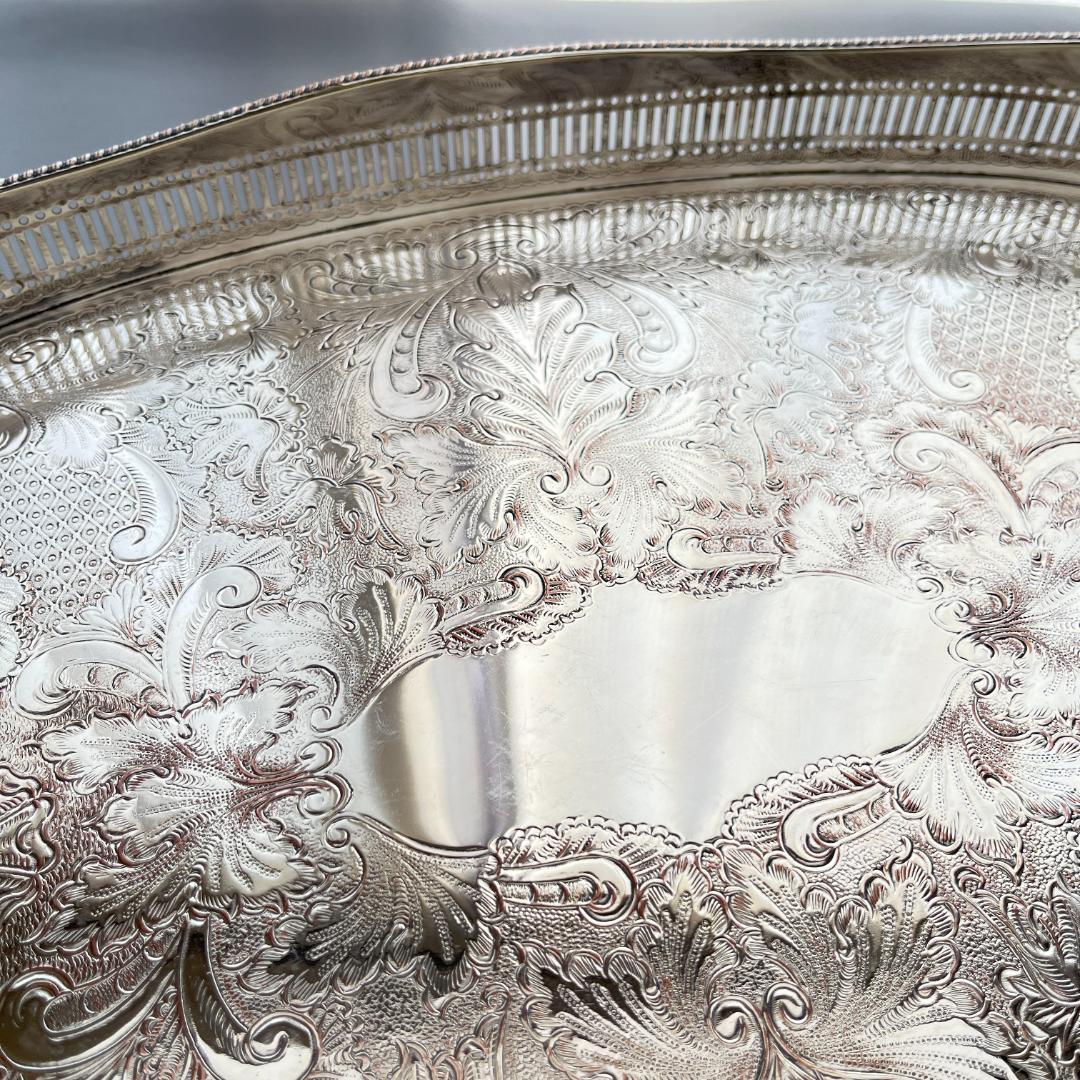 【英国】 ギャラリートレー オーバル型 45cm 　 装飾フット 大型