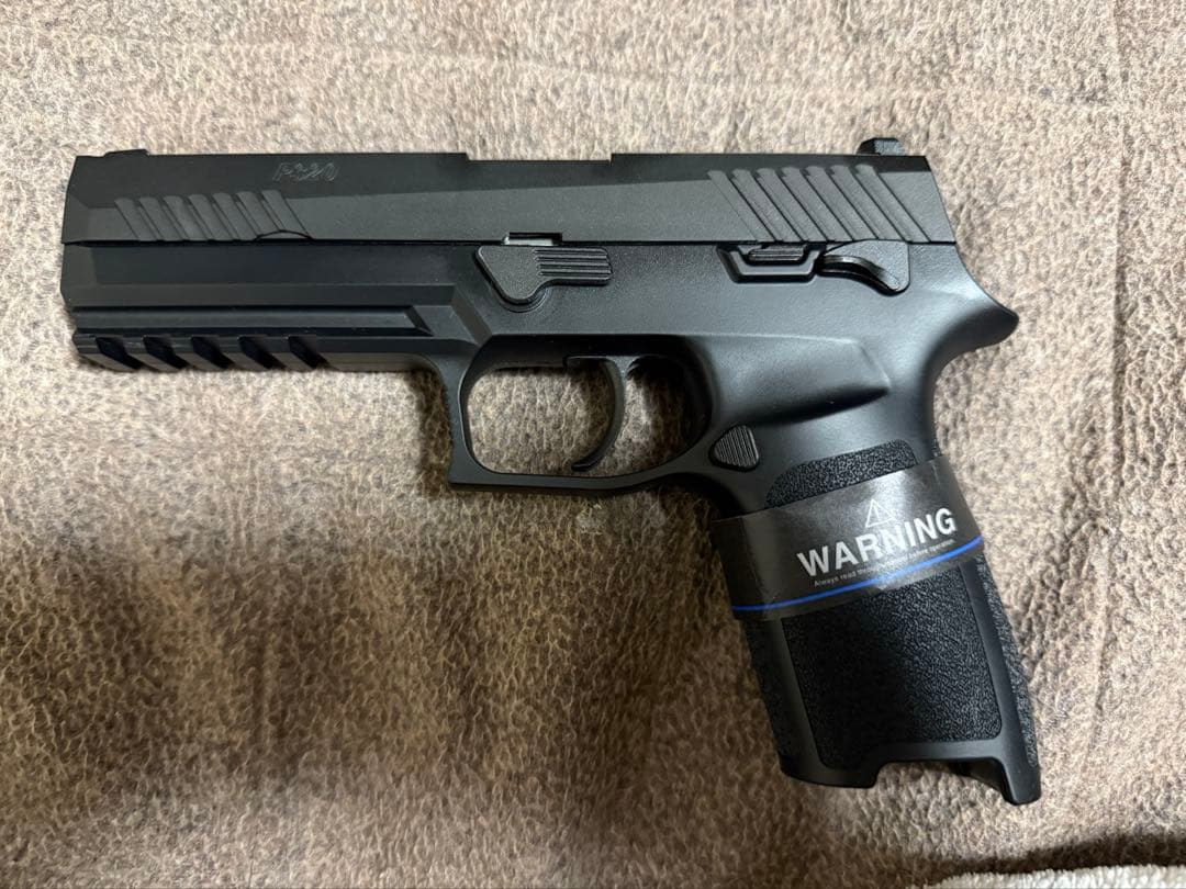 東京マルイ P320 フルサイズ ガスガン スペアマガジン1本付き