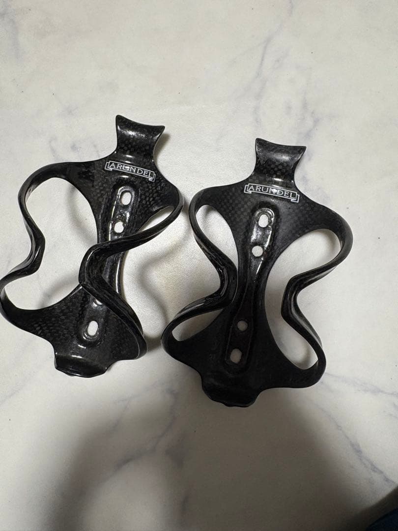 ARUNDEL カーボンボトルケージ 2個セット
