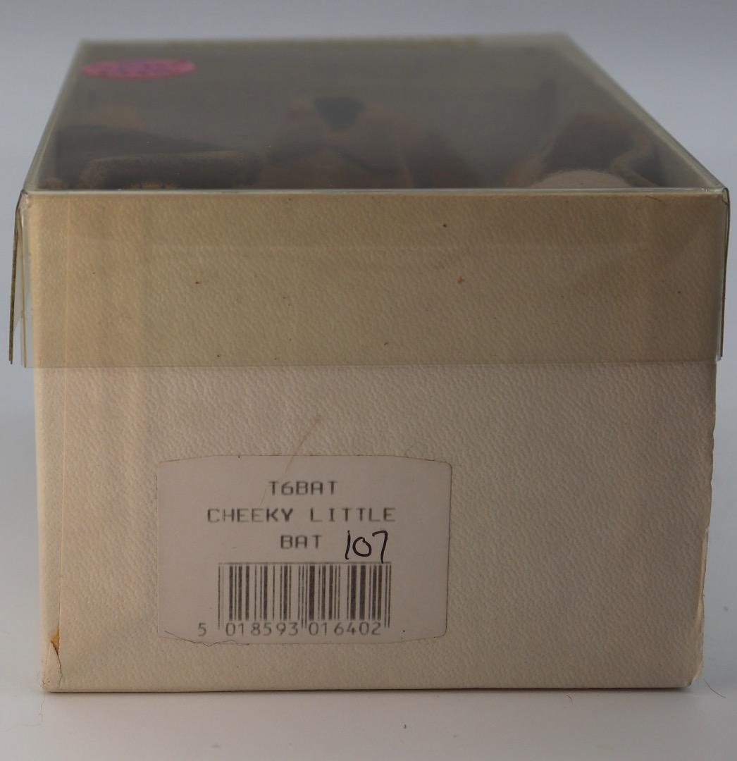 CHEEKY LITTLE BAT メリーソート マイクロ・チーキー コウモリ