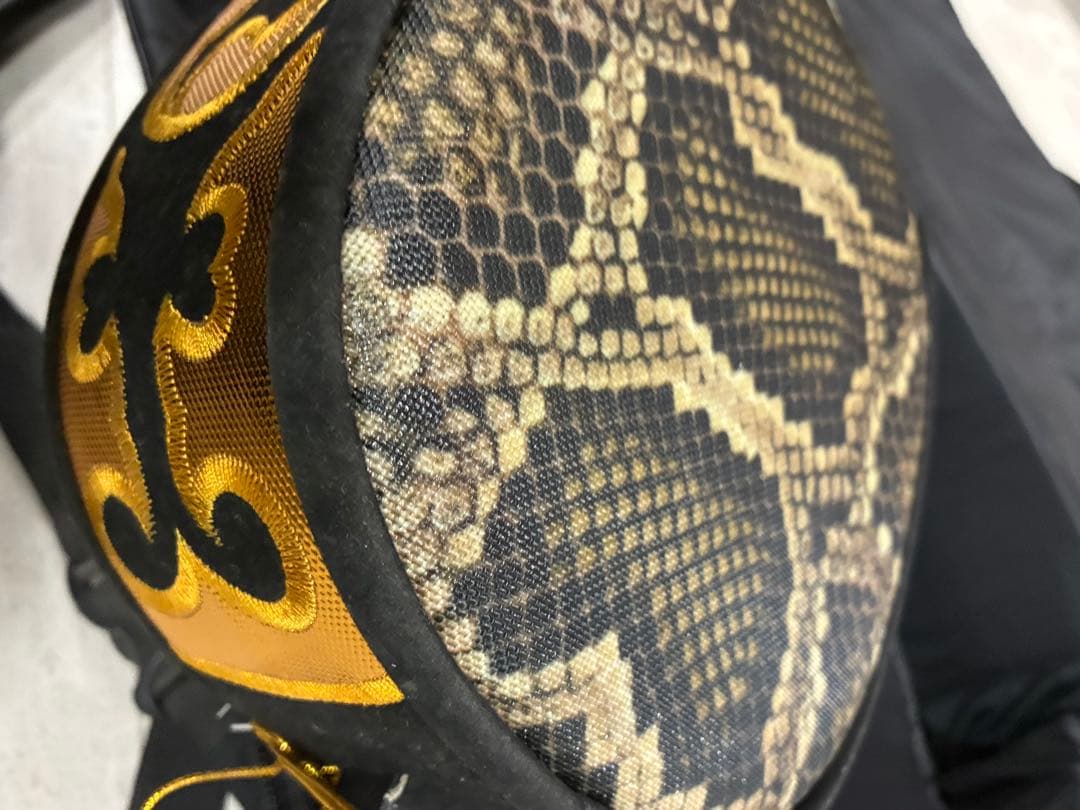 B0105）沖縄三線 蛇三線 人工皮 蛇柄 三味線 和楽器 ケースおまけ