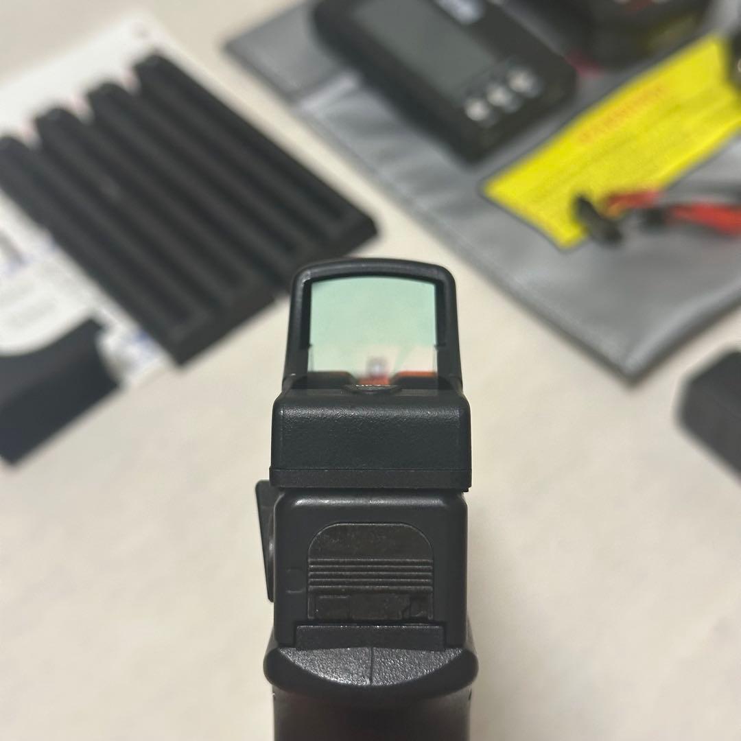 【Rin】東京マルイ 電動ハンドガン G18C 100連マガジン リポ化