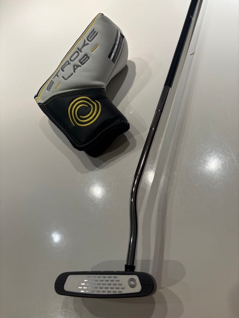 ODYSSEY STROKE LAB BLACK ROSSIE パター