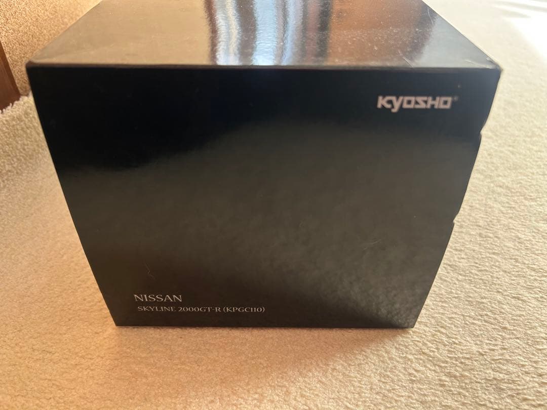 Nissan Skyline 2000GT-R (KPGC110) ホワイト