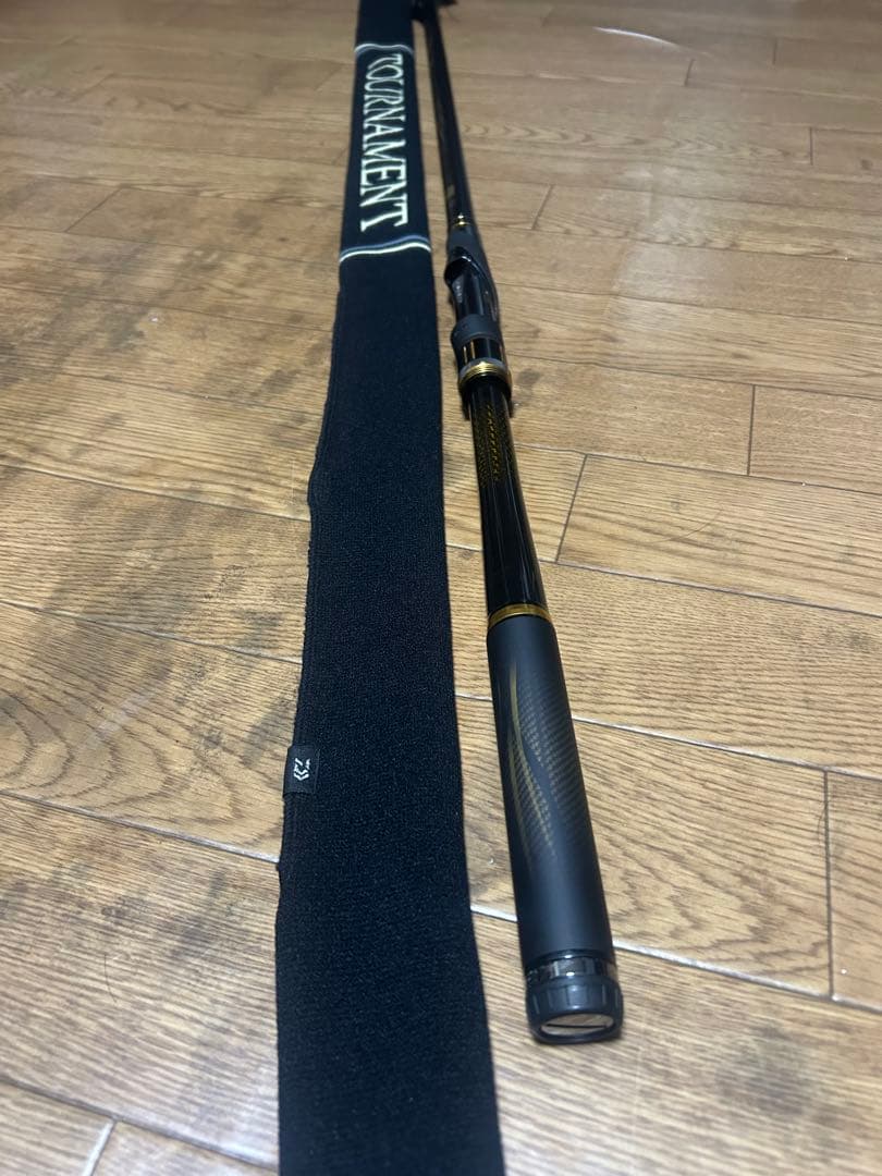 TOURNAMENT カーボンフィッシングロッド