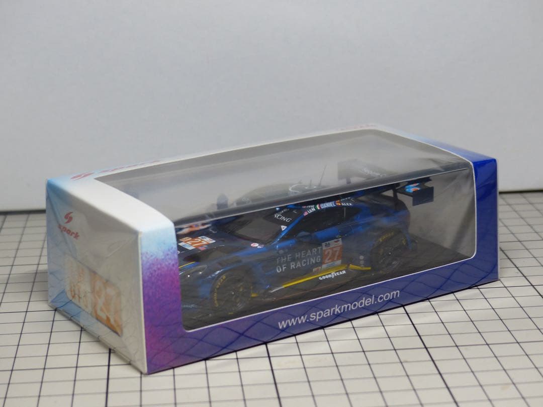 スパーク spark 43 heart of racing アストンマーティン