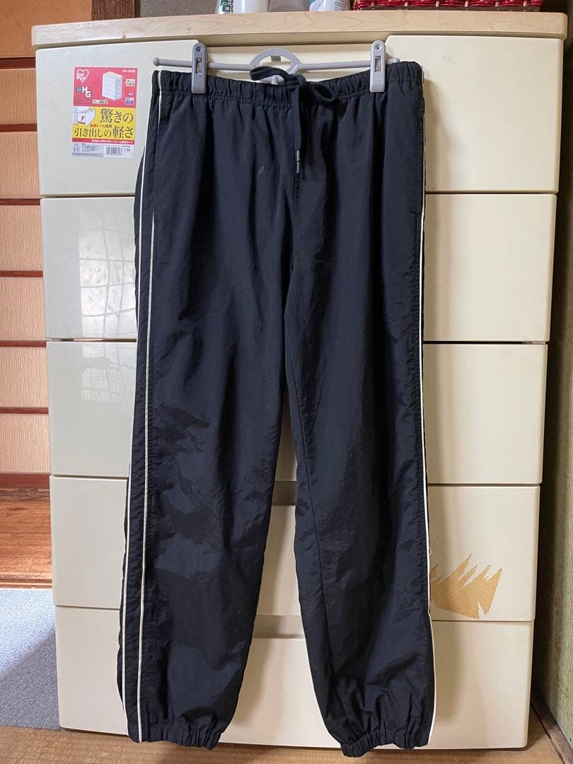 Supreme トラックナイロン ブラックパンツ