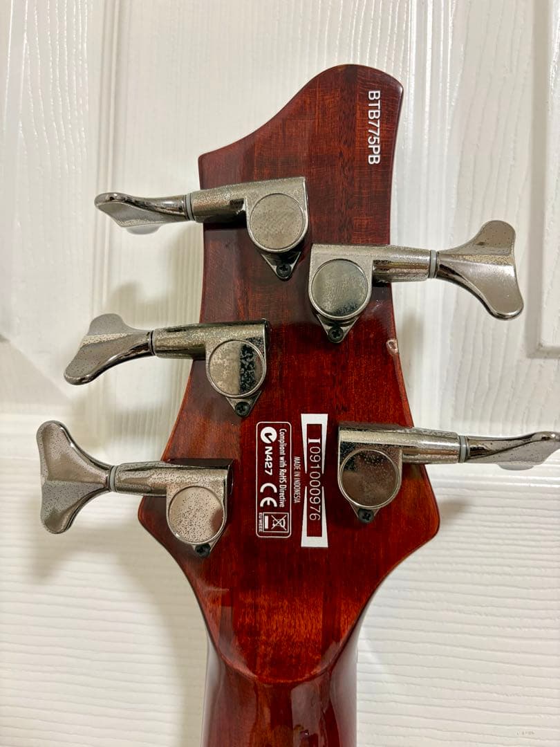 激レア 程度良いBTB775PB 杢目も良く鳴りも良い 5弦ベース ハードケース