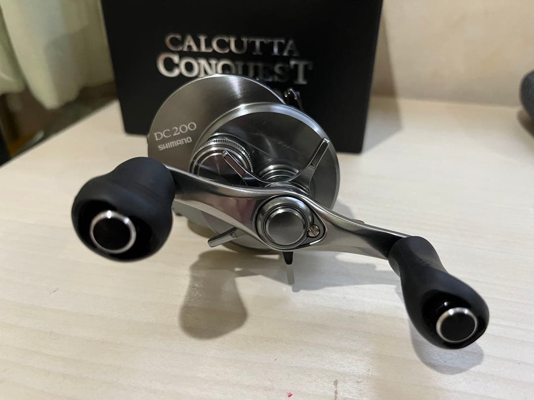 ★☆シマノ 19カルカッタコンクエスト 200DC 未記入保証書　超美品