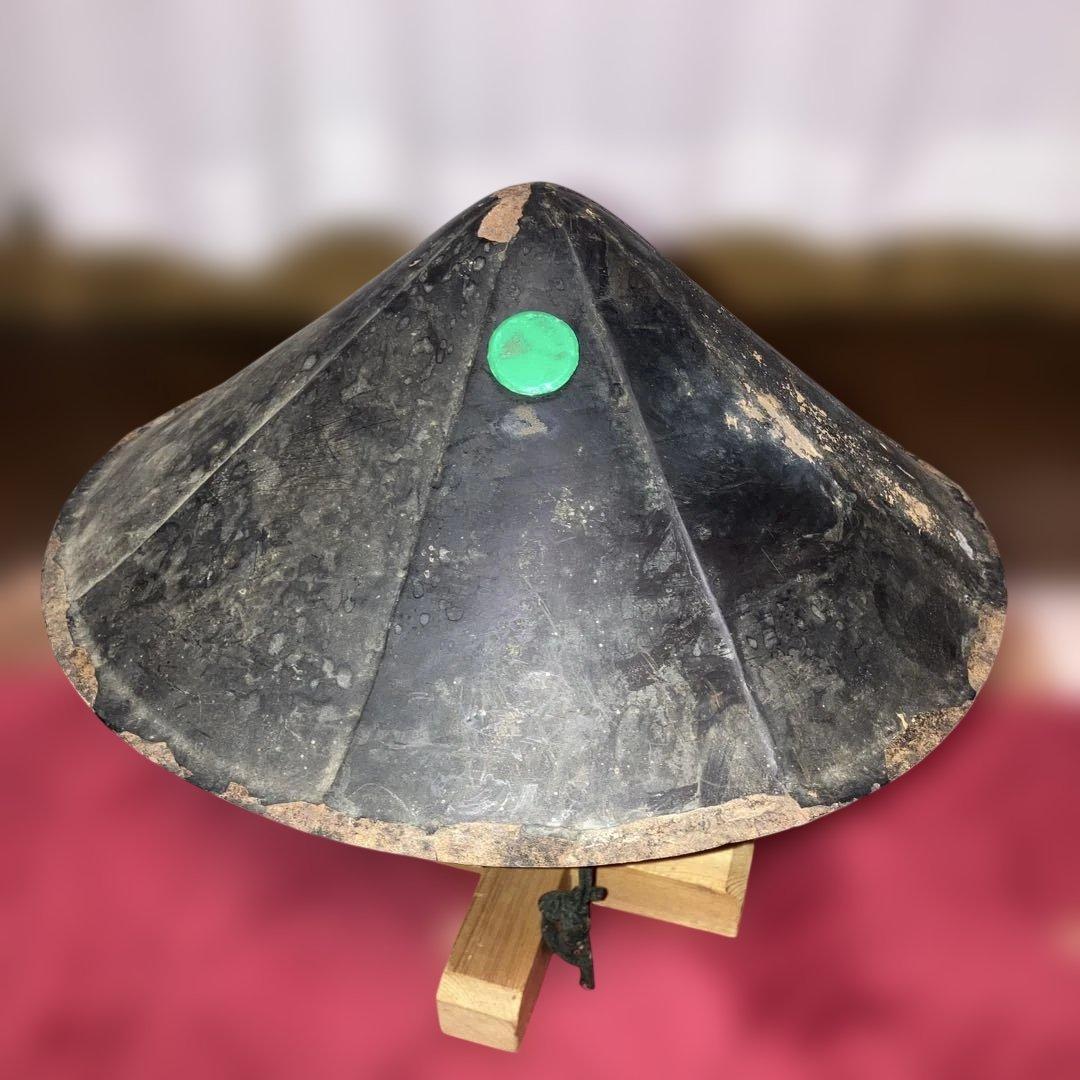 八枚　鐵漆塗八枚張陣笠