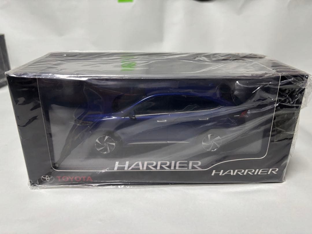 現行型ハリアー&旧型ハリアー カラーサンプル 3台セット