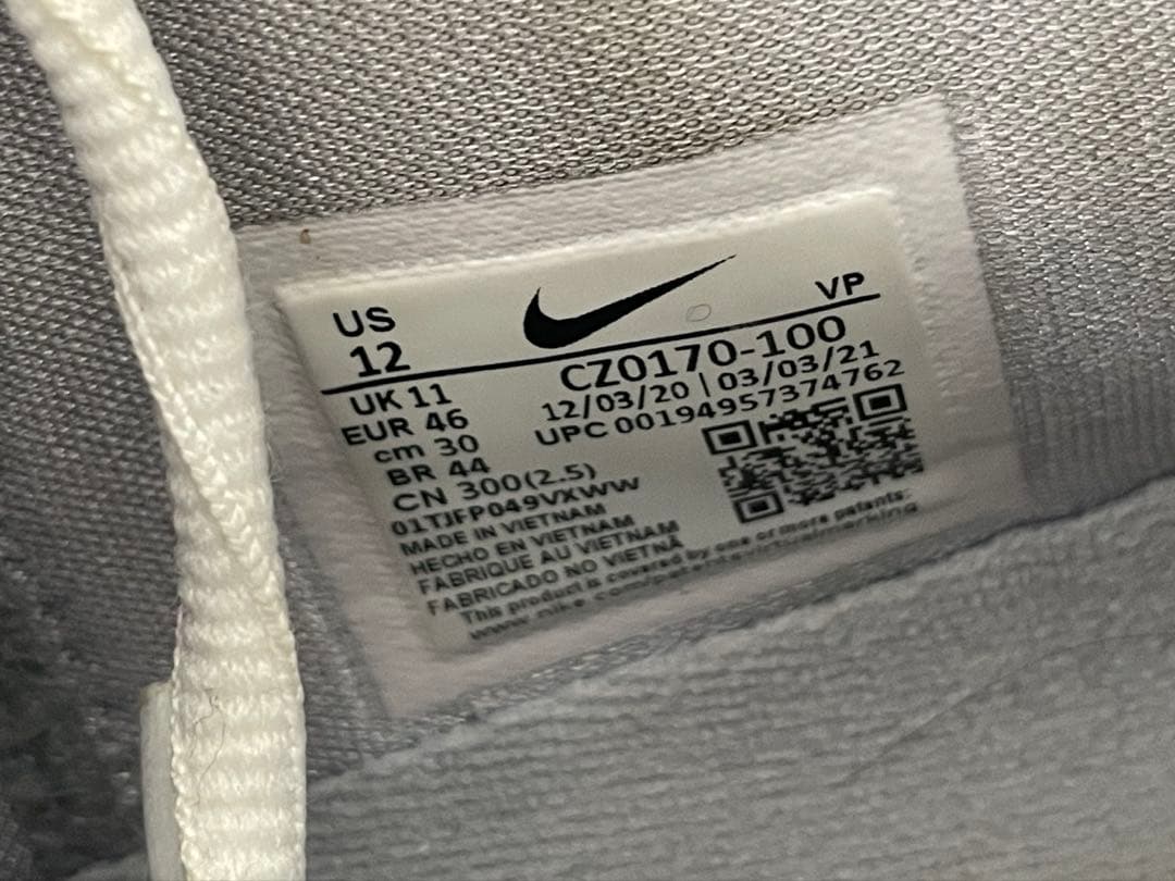 NIKE スニーカー　CZ0170-100 US12 ケヴィンデュラント