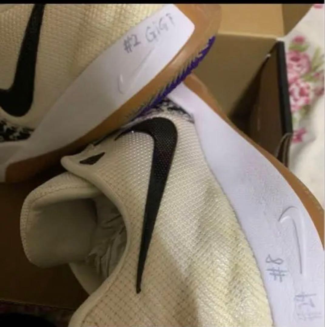 Nike Kyrie 1 Lowバスケットシューズ