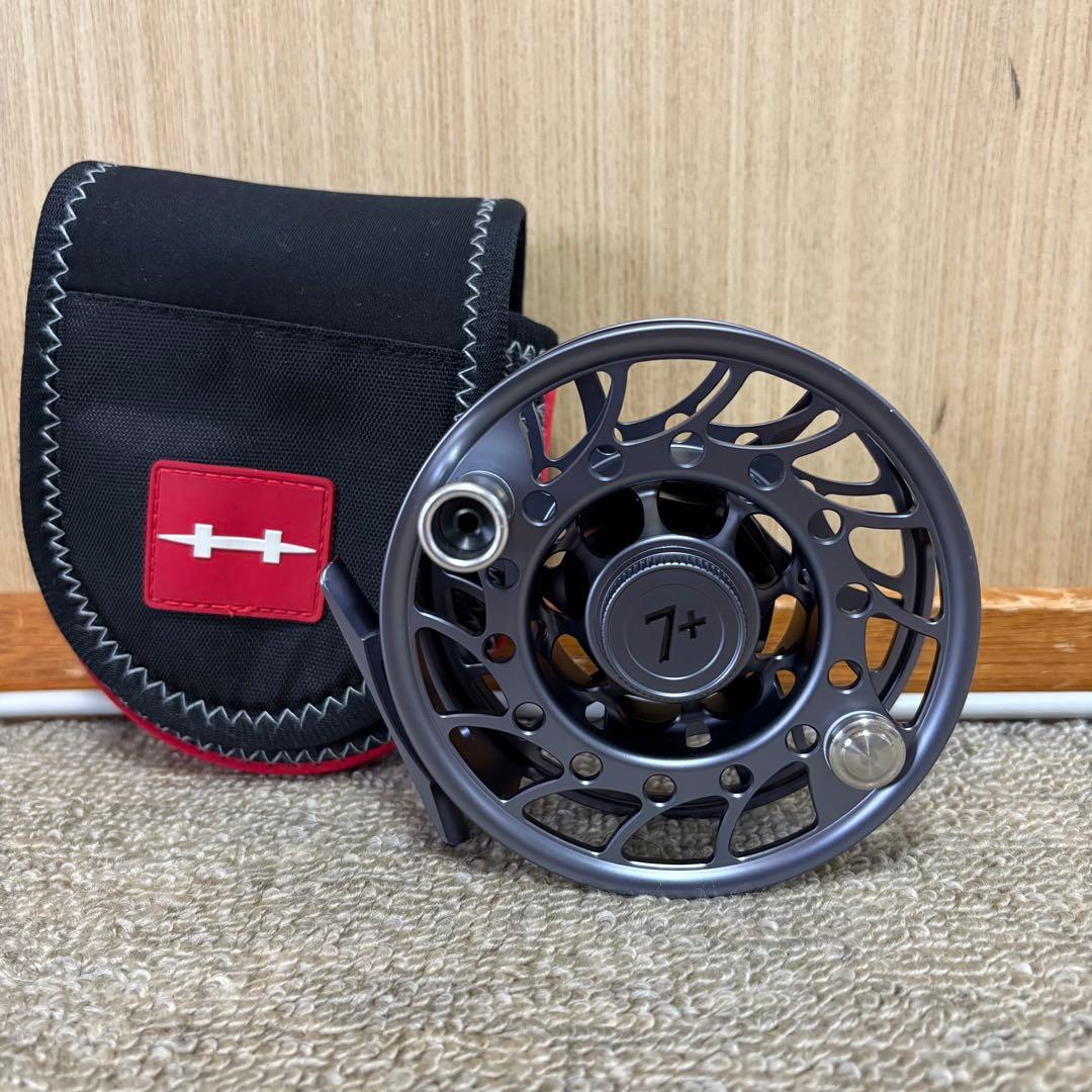 HATCH ICONIC 7+ ミッドアーバー　フライリール