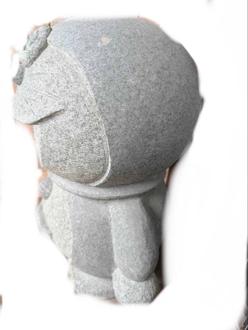 ドラえもん　石像