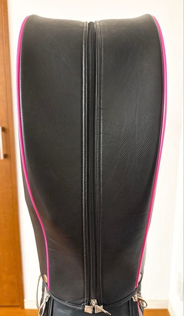 美品　Callaway キャディバッグ 黒/ピンク