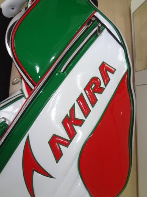 AKIRA / アキラ エナメル 3点式 豪華キャディバッグの 限定品 極上品