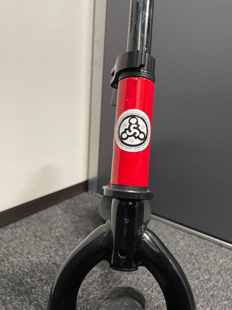 ストライダー　スポーツ　12インチ　レッド