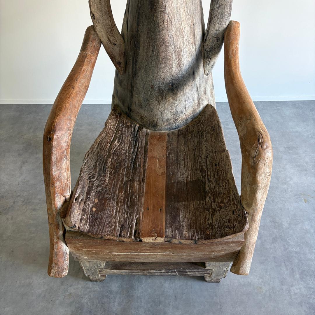 唯一無二　民族美術（Tribal Art）　トライバルキングチェア