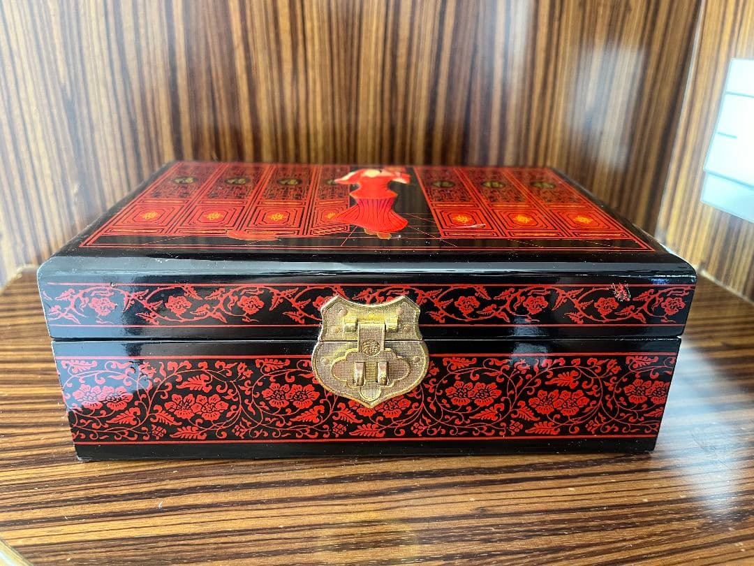 赤黒装飾の木製文箱