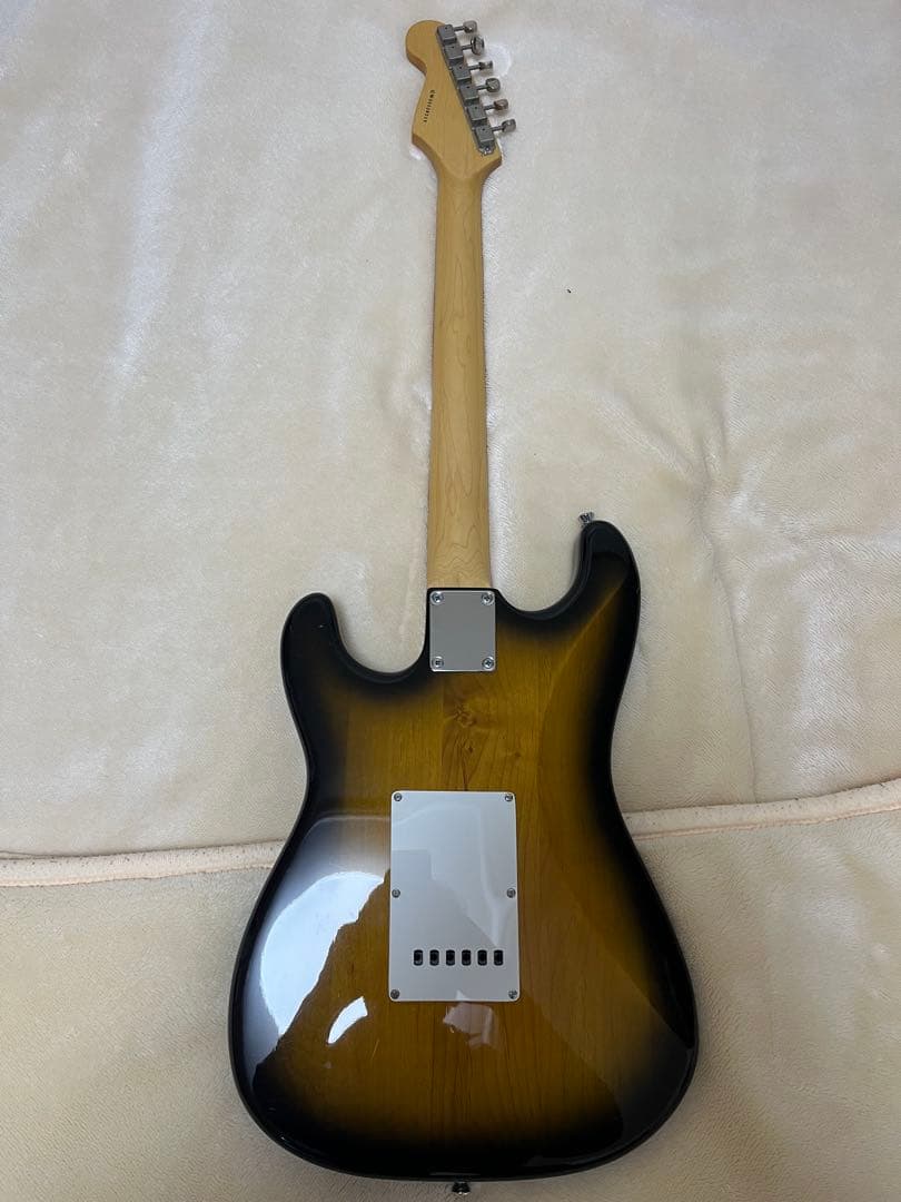 【調整済】Grassroots グラスルーツ　ストラト　エレキギター　低弦高