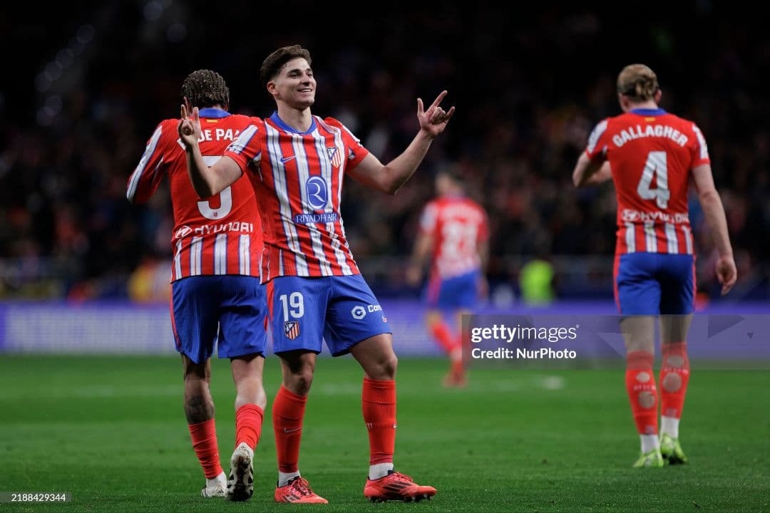 アトレティコㆍマドリード フリアンアルバレス 実使用直筆サインユニフォーム