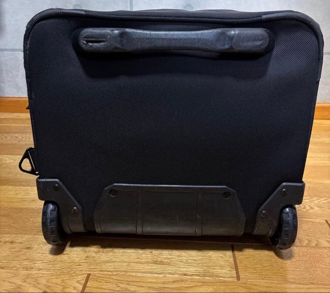 mont-bell モンベル　ウィーリーダッフル 80 キャリーバッグ