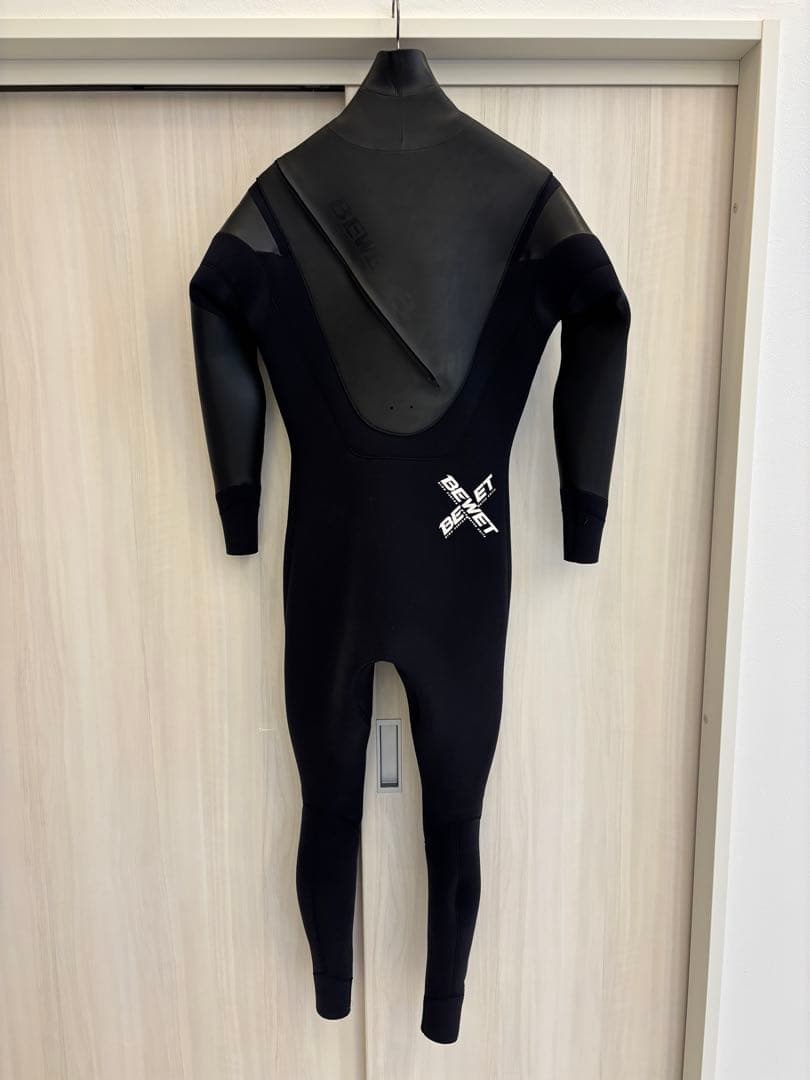 BE WET セミドライ　AGチタン　ウェットスーツ　5×3㎜