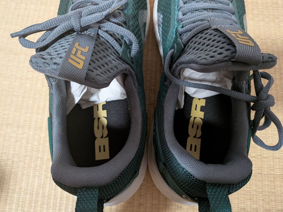 レア！未使用★アンダーアーマー UFC✕The Rock 30周年 28.0cm