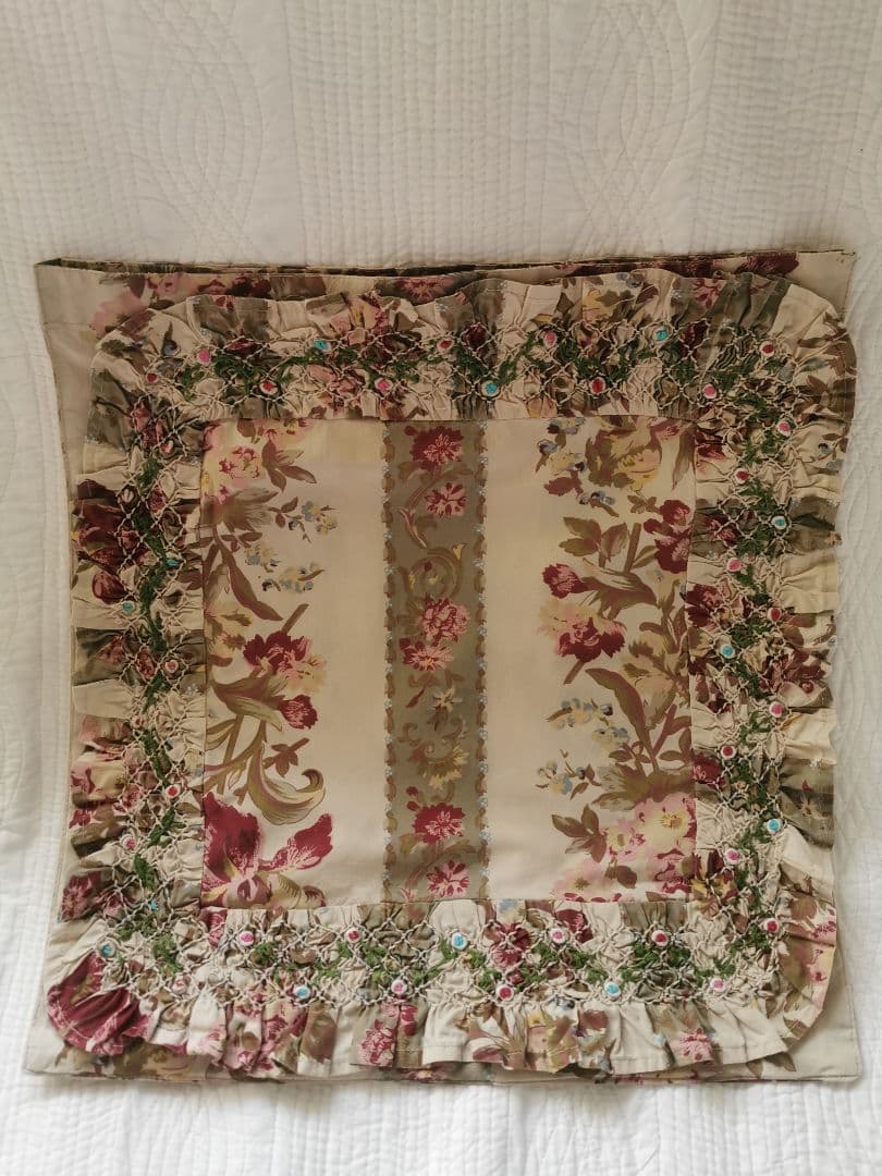 ヴィンテージ フランス スモック＆バリオン刺繍 花柄ファブリッククッションカバー