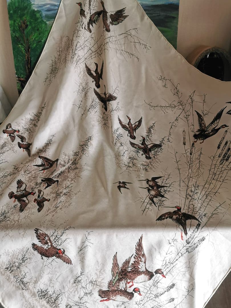 アンティーク フランス シルクスカーフ 鴨の飛翔 森林の湖 蒲の穂 地模様入り