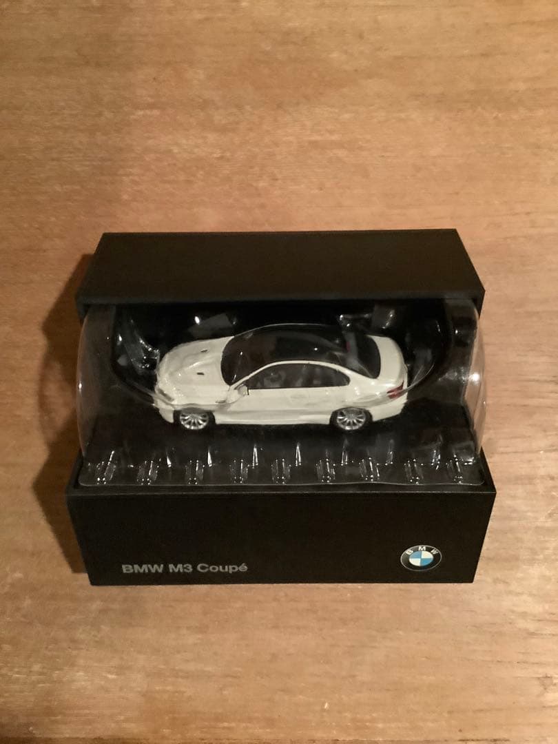 1／43ミニカー M3クーべ E92 ホワイト 美品