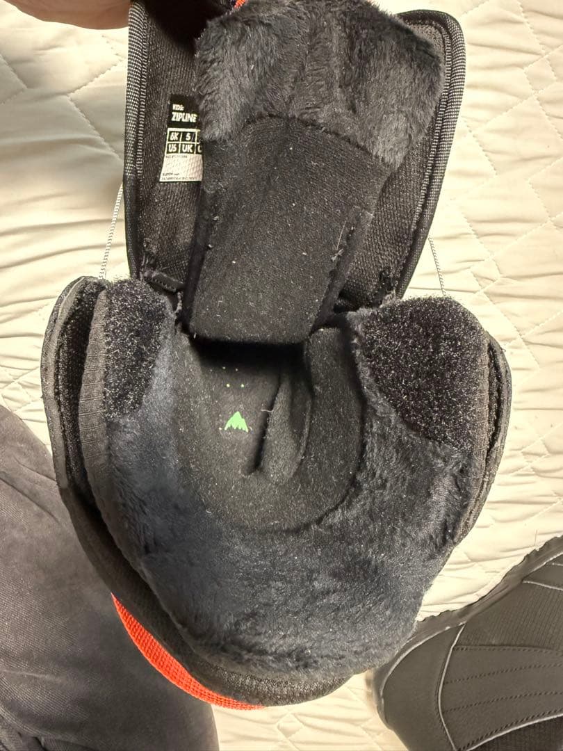 新品 キッズ Burton ジップライン BOA スノーボードブーツ 24cm