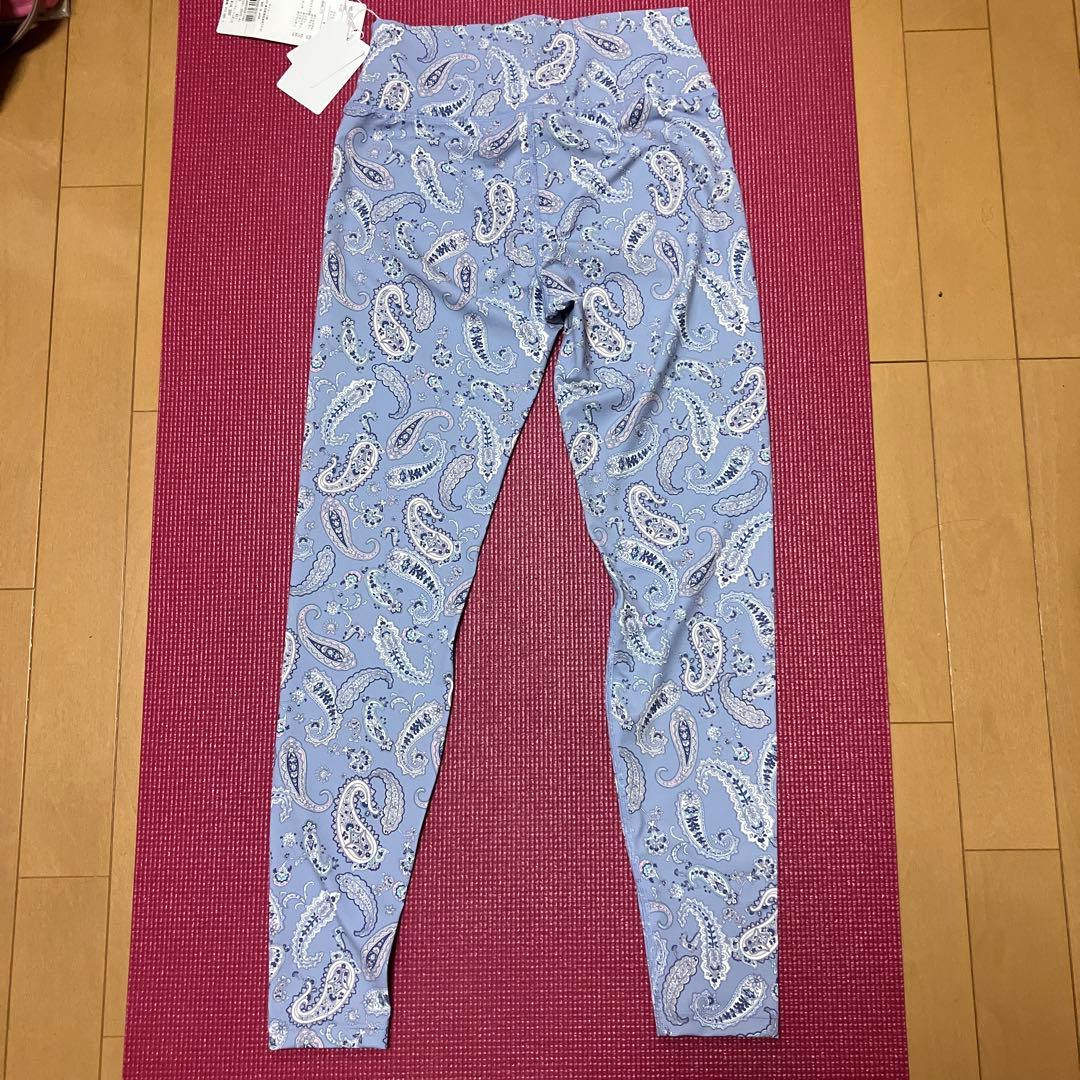 Chacott ヨガウェア ペイズリー柄